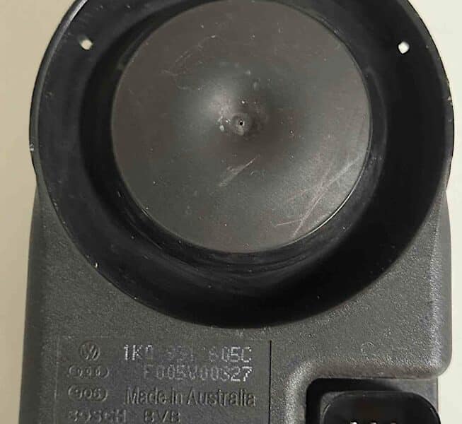 riginal gebraucht ALARM SIRENE HUPE VW Passat 3C. Oe-Teilenummer: 1K0951605C, 1K0 951 605C