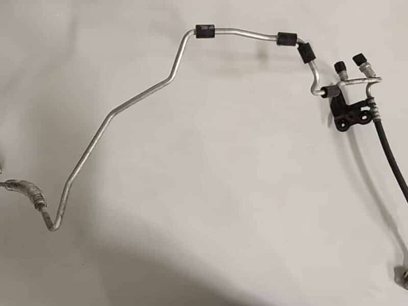 Original gebraucht Klimaleitung Kältemittelschlauch VW Passat 3C. Oe-Teilenummer: 3C0820741D, 3C0820741D