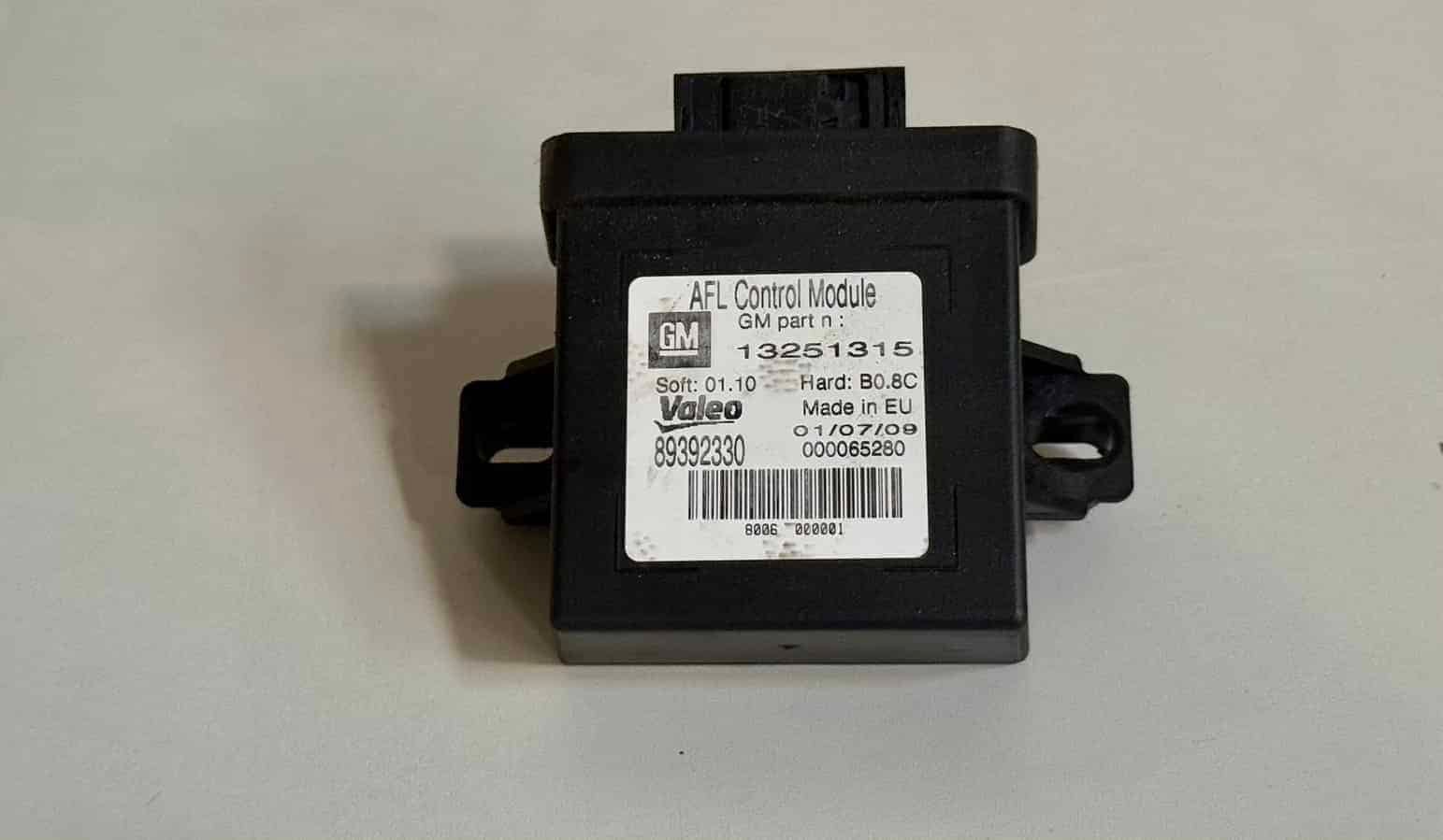 Original gebraucht Steuergerät Kurvenlicht AFL Opel Corsa D 2009. Oe-Teilenummer: 13251315, 89392330