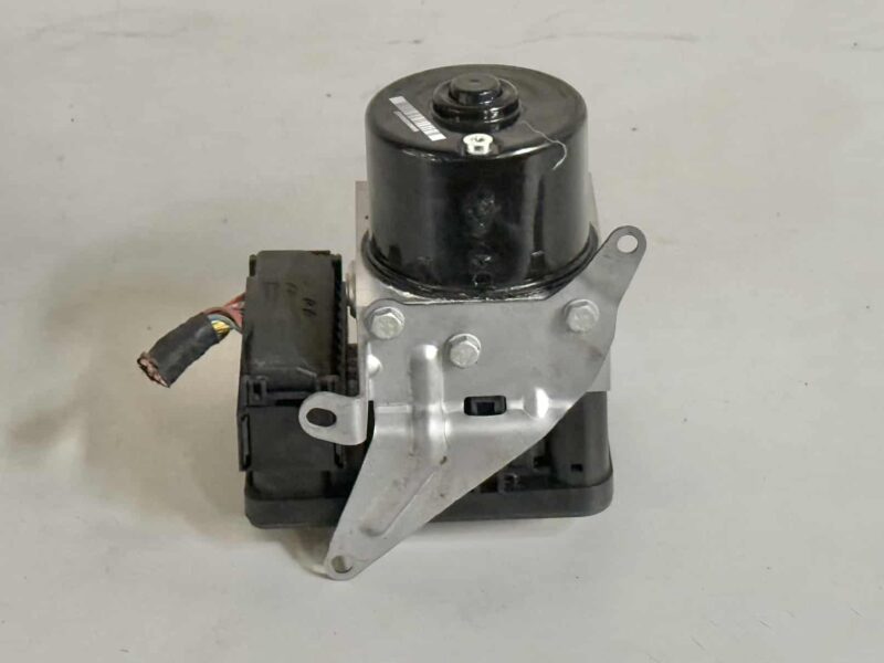 Original gebraucht ABS Block Pumpe Steuergerät DSC BMW 116i E81 2011. Oe-Teilenummer: 3451678930001, 6789301, 0130303940
