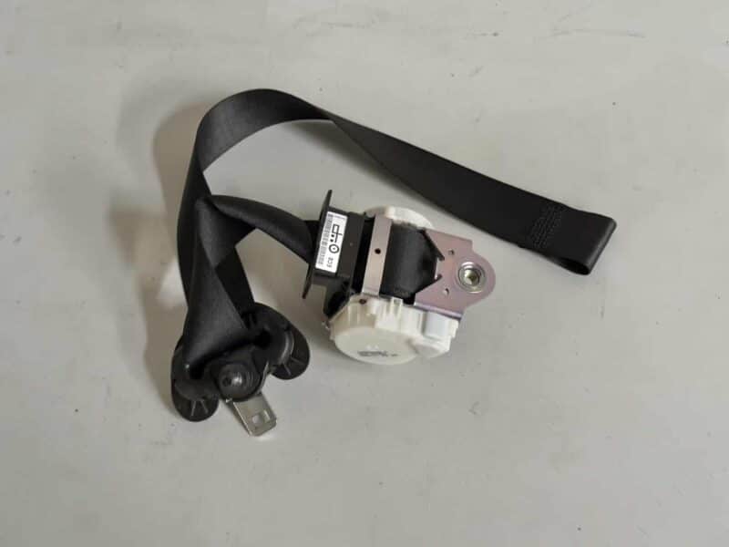 Original gebraucht Sicherheitsgurt Gurtstraffer Vorne Rechts BMW 116i E81 2011. Oe-Teilenummer: 34003268, 33017492, 34003268