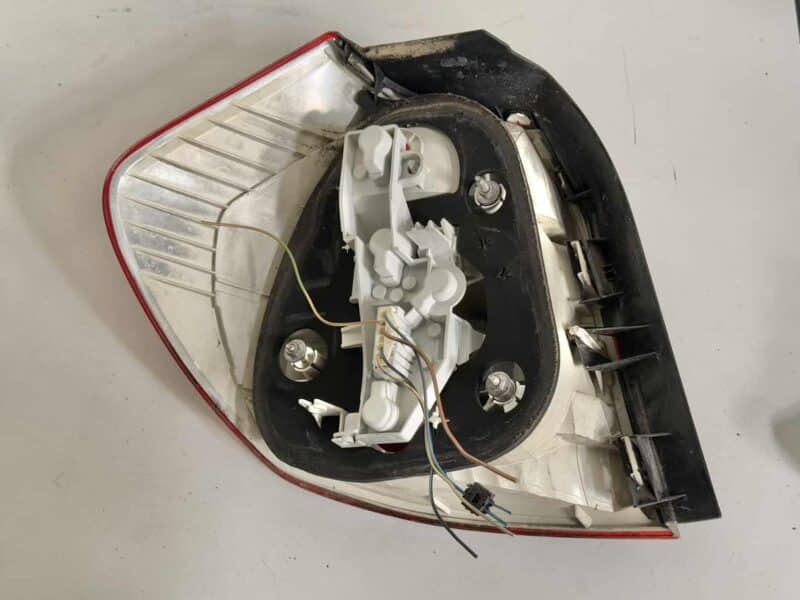 Original gebraucht Heckleuchte Rückleuchte Rechts BMW 116i E81 2011. Oe-Teilenummer: 63217164956, 63216924502, 724964902