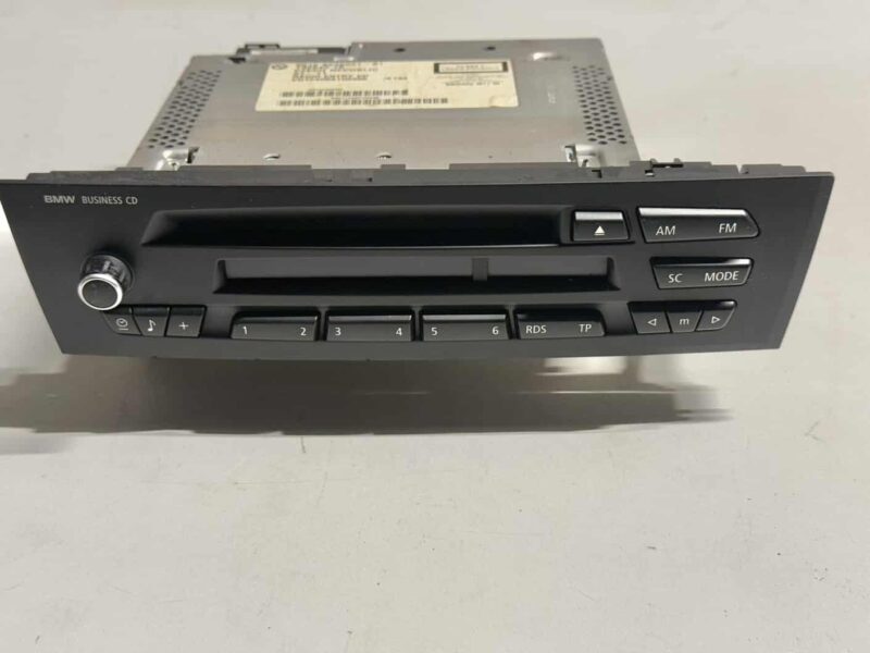 Original gebraucht Radio CD player audio system BMW 116i E81 2011. Oe-Teilenummer: 6512923653101, 13264010, 13264010