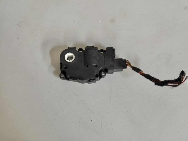 Original gebraucht Heizungsstellmotor Dämpfermotor BMW 116i E81 2011. Oe-Teilenummer: 410475520, 410475520