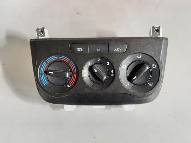 Original gebraucht Heizungsregulierung Bedienteil FIAT Punto 1.2 2008. Oe-Teilenummer: 7354479520, 5G1140100, 7354479520