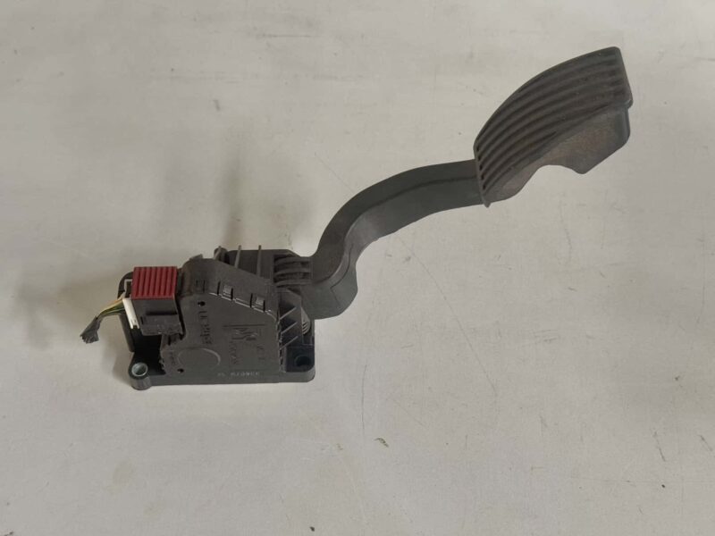 Original gebraucht Gaspedal Fahrpedalsatz Gaspedalsensor FIAT Punto 1.2 2008. Oe-Teilenummer: 55702020, 55702020