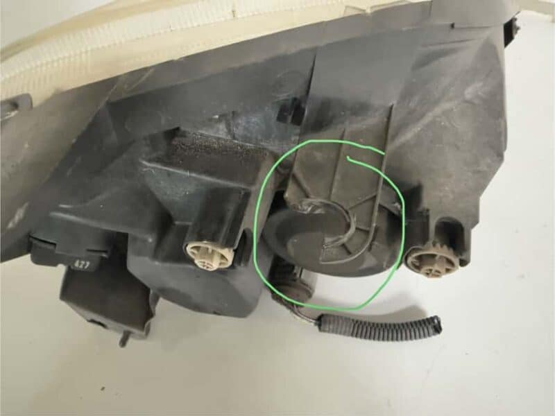 Original gebraucht Scheinwerfer Links FIAT Punto 1.2 2008. Oe-Teilenummer: 89101387, 89101372, 89101387