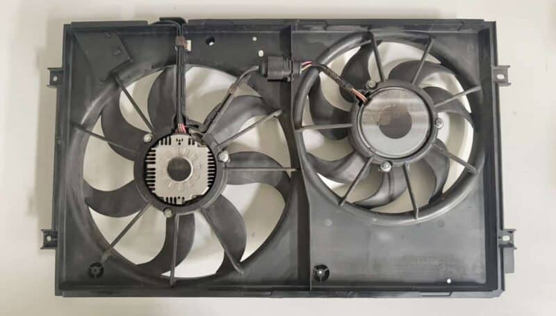 Original gebraucht Motorlüfter Kühlerlüfter Motor VW Golf5 1K1 1.4L. Oe-Teilenummer: 1K0121207T, 1355D300190, 1K0121207T
