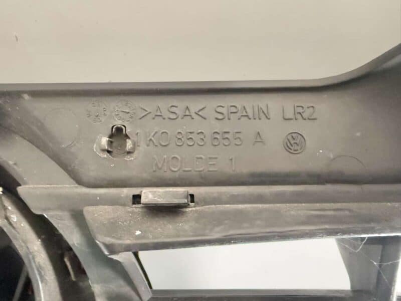 Original gebraucht Grill VW Golf5 1K1 1.4L. Oe-Teilenummer: 1K0853655A, -