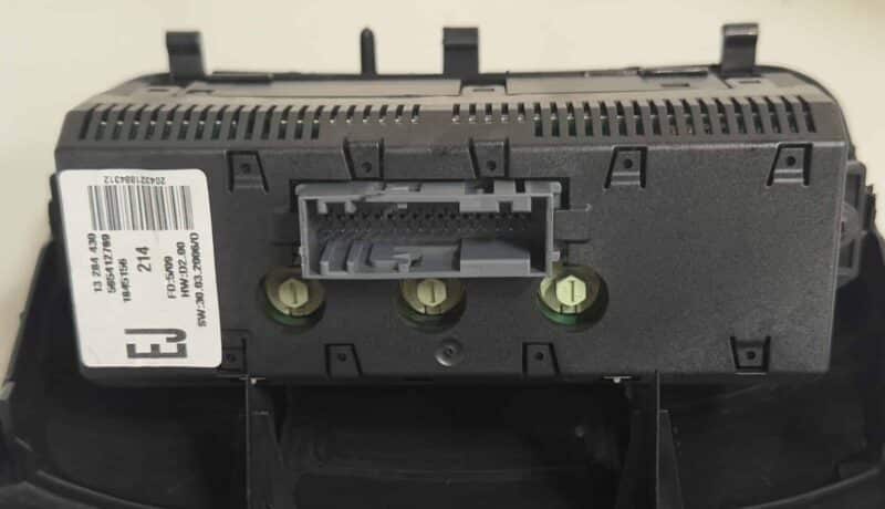 INNENAUSSTATTUNG BOARDCOMPUTER DISPLAY mit Verkleidung Opel Corsa D – Bild 3