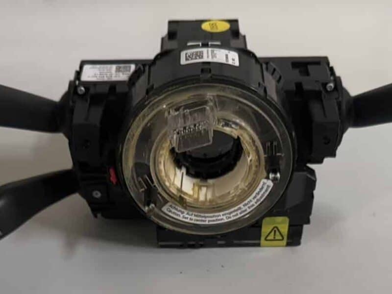 Original gebraucht Steuergerät Lenkrad Lenksäule mit Schleifring Airbag, Tempomatschalter, Lichtschalter, Wischerhebel, Blinkerschalter VW Passat 3C. Oe-Teilenummer: 3C0953549A, 3C0959653, 3C5953513, 3C5953507C, -