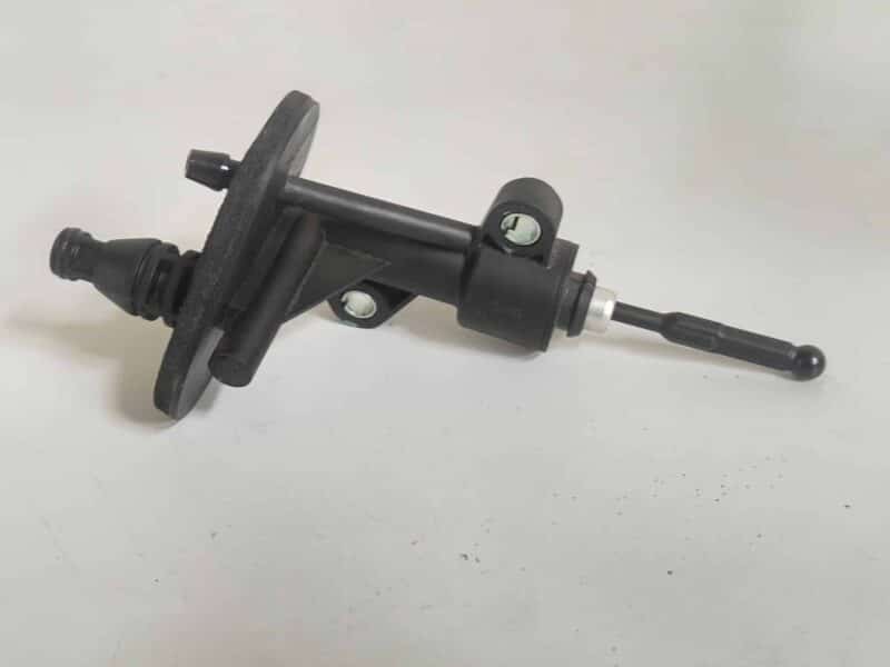 Original gebraucht Kupplung Hauptzylinder Geberzylinder Opel Corsa D 2009. Oe-Teilenummer: 55190993, 55190993