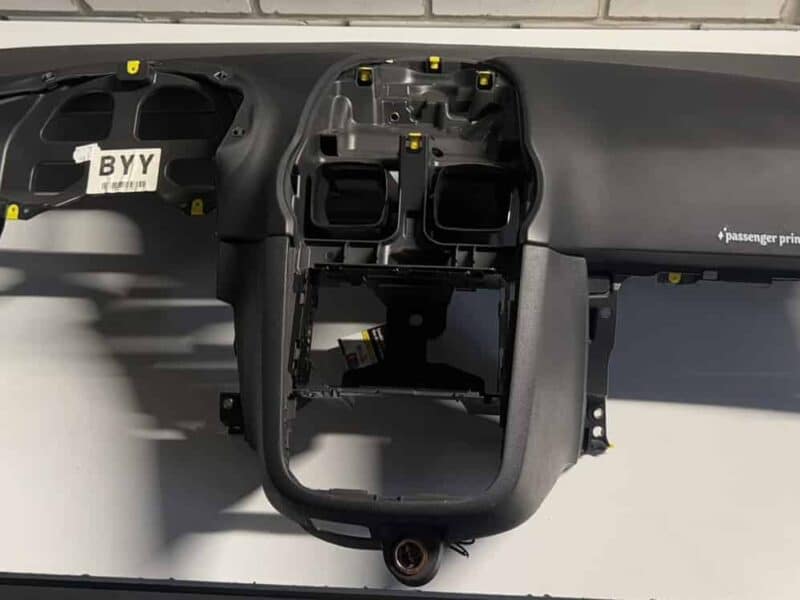 Original gebraucht Armaturenbrett Opel Corsa D 2009. Oe-Teilenummer: 13184061, 13184061
