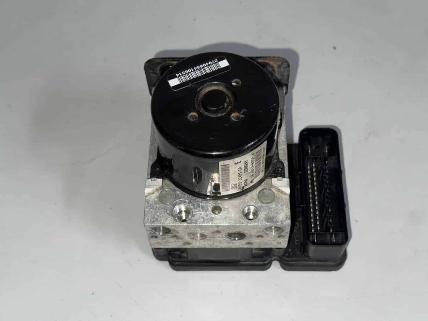 Original gebraucht ABS Block Ford Fiesta 1.25L 2010. Oe-Teilenummer: AV592C405EA, 10096101473