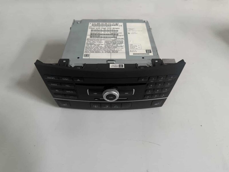 Original gebraucht Autoradio Navigation Comand NTG4 Head Unit Benz W212 E-Klasse 2010. Oe-Teilenummer: A2129008309, 2129008309