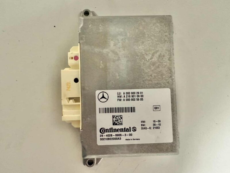 Original gebraucht ABSTANDSRADAR STEUERGERÄT Distronic Mercedes Benz W212 E-Klasse 2010. Oe-Teilenummer: A0009002901, Continental 2840266905300, 0009002901