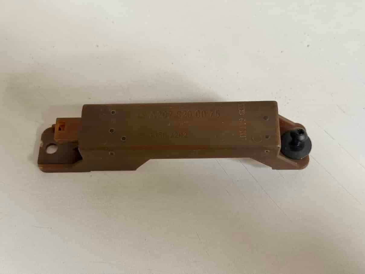 Original gebraucht KEYLESS Go ANTENNA Mercedes Benz W212 E-Klasse 2010. Oe-Teilenummer: A2078200075, 2078200075