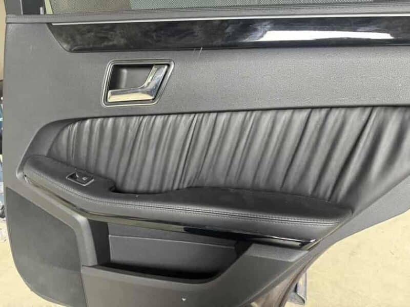 Original gebraucht Tür hinten RECHTS komplett mit KeylessGo Benz W212 E-Klasse 2010.