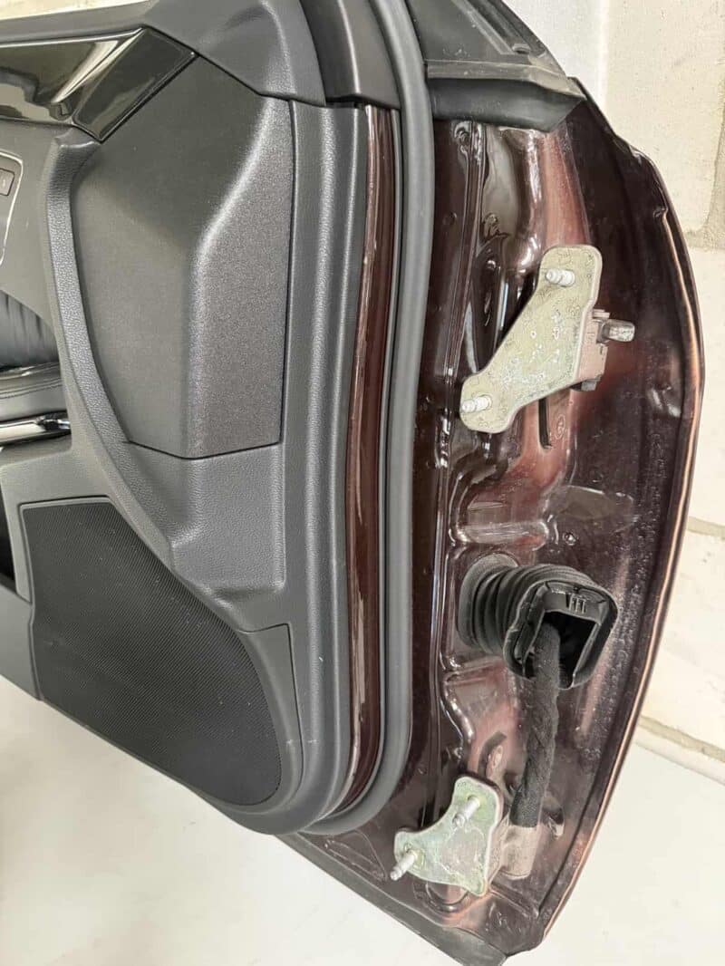Original gebraucht Fahrer Tür vorne LINKS komplett mit KeylessGo Benz W212 E-Klasse 2010.