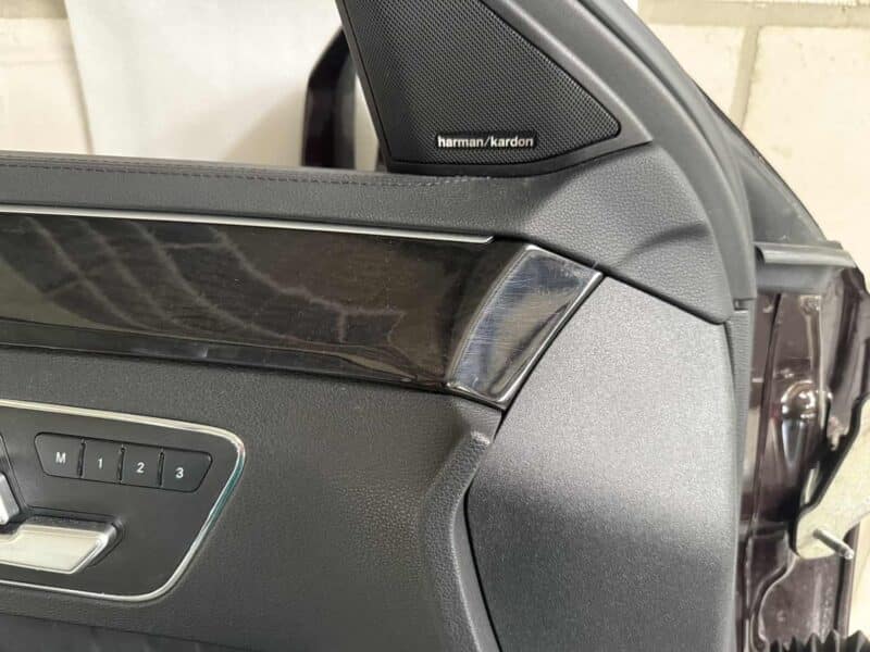 Original gebraucht Fahrer Tür vorne LINKS komplett mit KeylessGo Benz W212 E-Klasse 2010.