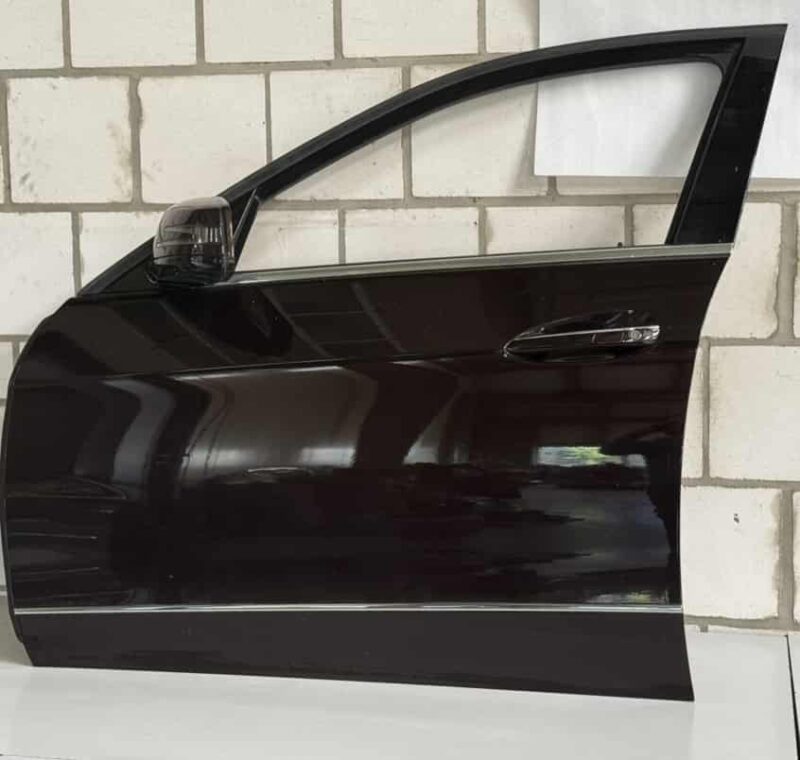 Original gebraucht Fahrer Tür vorne LINKS komplett mit KeylessGo Benz W212 E-Klasse 2010.