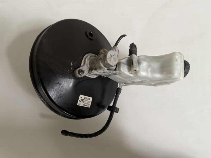 Original gebraucht Bremskraftverstärker Opel Corsa D 2009. Oe-Teilenummer: 0204051133, 13317576, 13317576