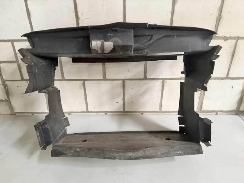 Original gebraucht Luftleitblech Verkleidung Mercedes Benz BKlasse W245 B170 2005. Oe-Teilenummer: A1695050230, 1695050230