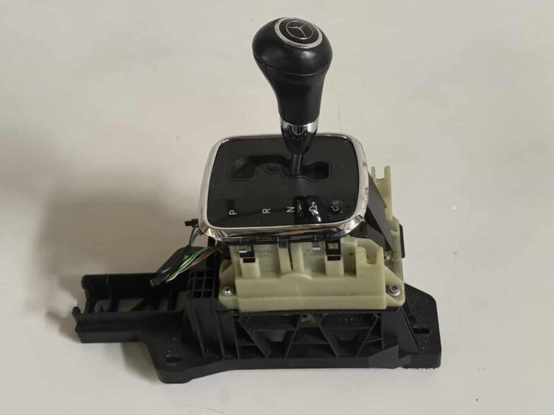 Original gebraucht Schaltkulisse Wahlhebel Mercedes Benz BKlasse W245 B170 2005. Oe-Teilenummer: A1693700709, 1693700709