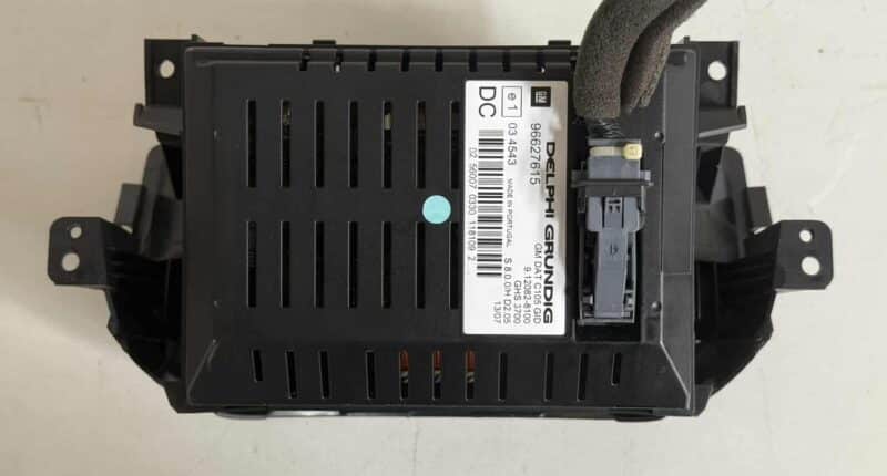 Original gebraucht Bordcomputer Display Anzeige Innen OPEL GM ANTARA 2007. Oe-Teilenummer: 96627615, 96841852, 96858451, 96661663, 96627615