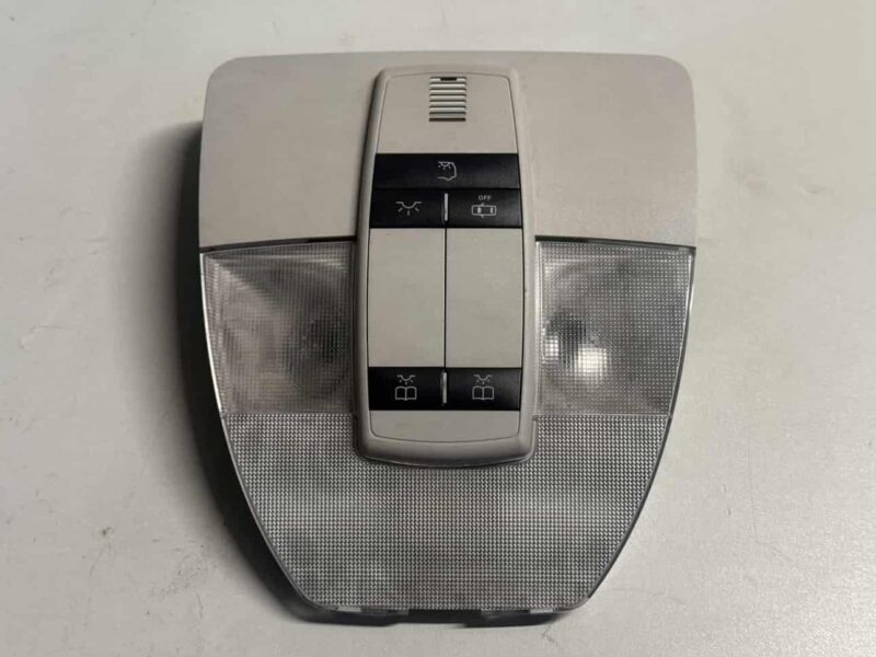 Original gebraucht Innen Dach Beleuchtung Panel Mercedes Benz BKlasse W245 B170 2005. Oe-Teilenummer: A1698206601, 1698206601