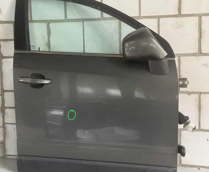 Original gebraucht Beifahrer Tür Vorn Rechts komplett OPEL GM ANTARA 2007. Oe-Teilenummer: Opel-Tür-vorne-Rechts, -