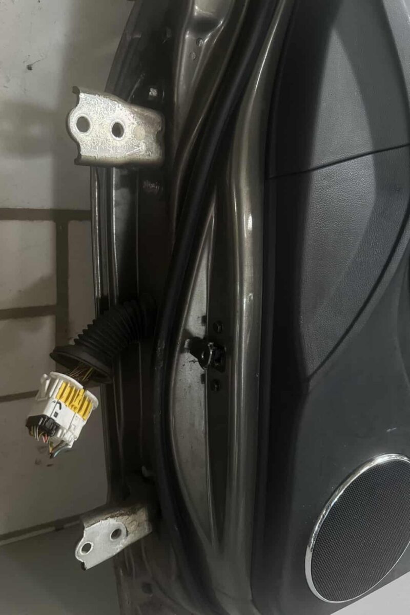 Original gebraucht Beifahrer Tür Vorn Rechts komplett OPEL GM ANTARA 2007. Oe-Teilenummer: Opel-Tür-vorne-Rechts, -