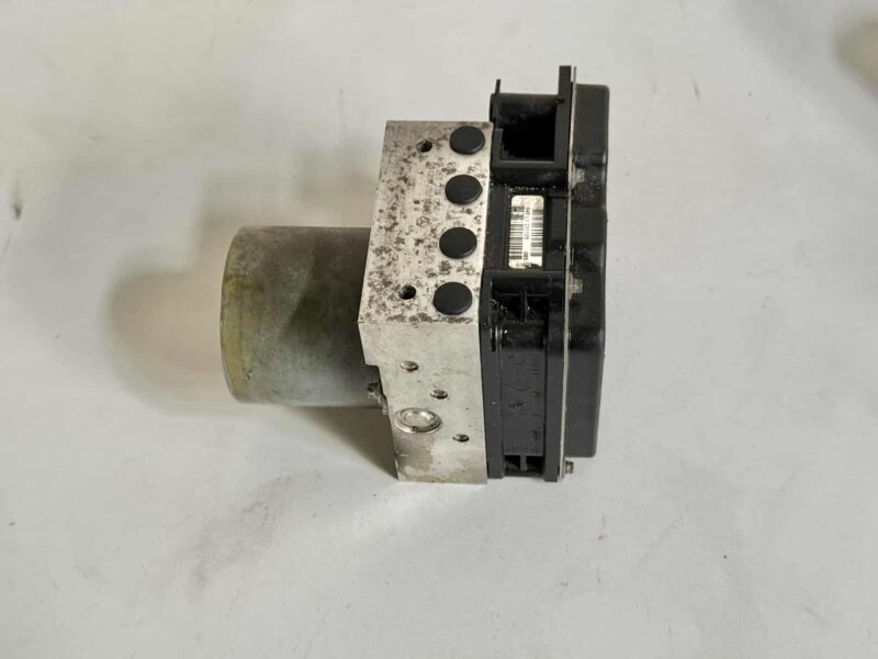 Original gebraucht ABS-Block pumpe Mercedes Benz BKlasse W245 B170 2005. Oe-Teilenummer: A0054319512, 0265850505, 0265235054, 0054319512, 0265850505, 0265235054
