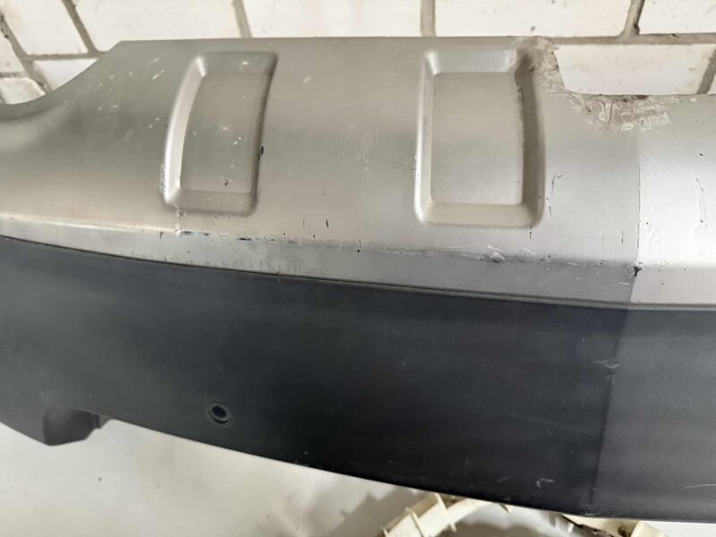 Original gebraucht Stoßstange Stoßfänger hinten komplett mit PDC-Sensor OPEL GM ANTARA 2007. Oe-Teilenummer: 96660231, -