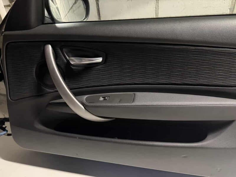 Original gebraucht Beifahrer Tür vorne Rechts Komplett BMW 116i E81 2011. Oe-Teilenummer: Beifahrer-vorne-Rechts, -