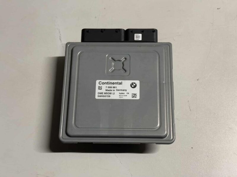 Original gebraucht Motorsteuergerät DME ECU (MSD81.2) 5WK93729 BMW 116i E81 2011. Oe-Teilenummer: 5wk93729, 7599881, 5wk93729, Continental 7599881,