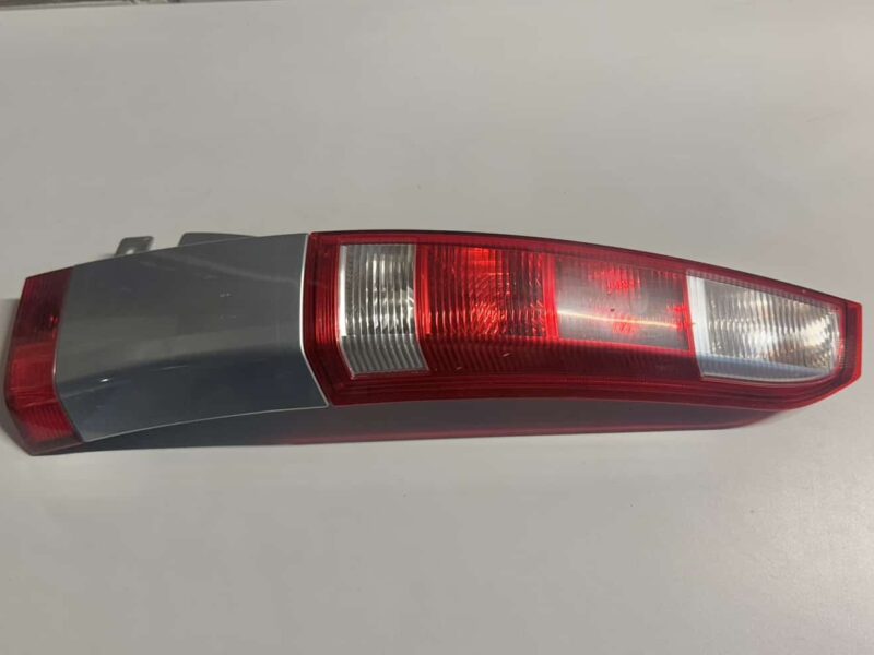 Original gebraucht Rückleuchte Schlußleuchte hinten rechts OPEL MERIVA 2003. Oe-Teilenummer: 93294346, 89398085, 93295363, 39398102