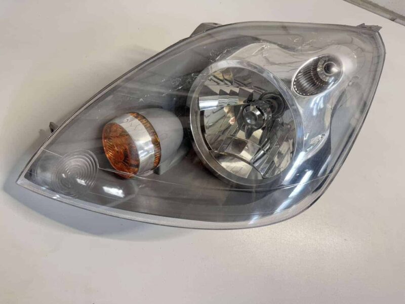 Original gebraucht Scheinwerfer Links FORD Fiesta 1.4L 2008. Oe-Teilenummer: 0301224301, 20A848, 0301224301