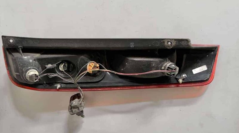 Original gebraucht Rücklicht Links FORD Fiesta 1.4L 2008. Oe-Teilenummer: 6S6113405, -