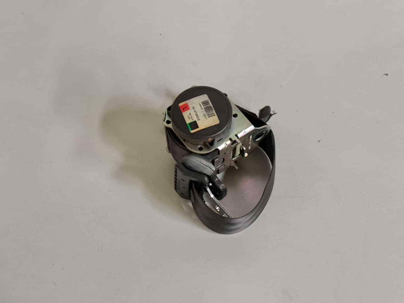 Original gebraucht SICHERHEITSGURT Gurtstraffer Links Hinten FORD Fiesta 1.4L 2008. Oe-Teilenummer: 601975600E, 601975600