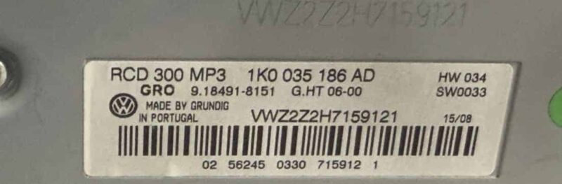 Original gebraucht Autoradio RCD300 MP3 Radio VW Passat 3C Kombi 2008. Oe-Teilenummer: 1K0035186AD, 1K0035186