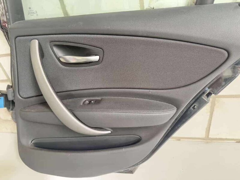 Original gebraucht Tür Hinten Rechts Komplett BMW 116i E87 2009. Oe-Teilenummer: Hinten-Rechts, -