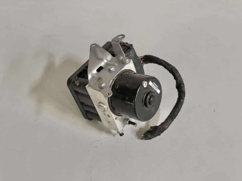 Original gebraucht ABS Block Pumpe Steuergerät DSC BMW 116i E87 E81 2009. Oe-Teilenummer: 3451679152101, 1002060407, 6787837, 3451679152101, 10096008443