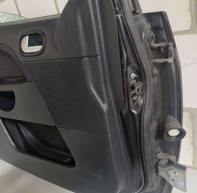 Original gebraucht Tür Vorne Links Fahrer komplett mit Außenspiegel MK5 FORD Fiesta 1.4L 2008. Oe-Teilenummer: Fahrer-Tür-vorne-Links, -