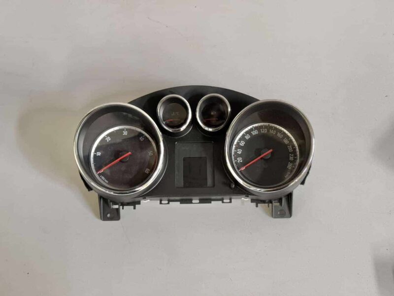 Original gebraucht Tacho Kombiinstrument OPEL ASTRA-J 2011. Oe-Teilenummer: 13355355, 600775881, 13355355