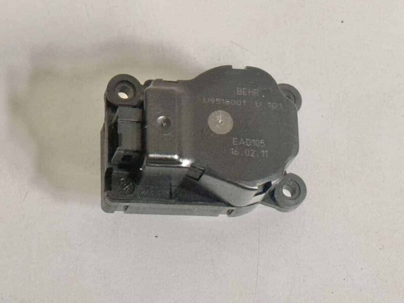 Original gebraucht Stellmotor Heizung OPEL ASTRA-J 2011. Oe-Teilenummer: U9518001, 9518001