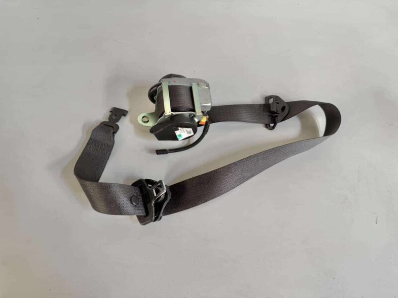 Original gebraucht Sicherheitgurt Vorne Rechts OPEL ASTRA-J 2011. Oe-Teilenummer: 617023500, 13297098, 617023500