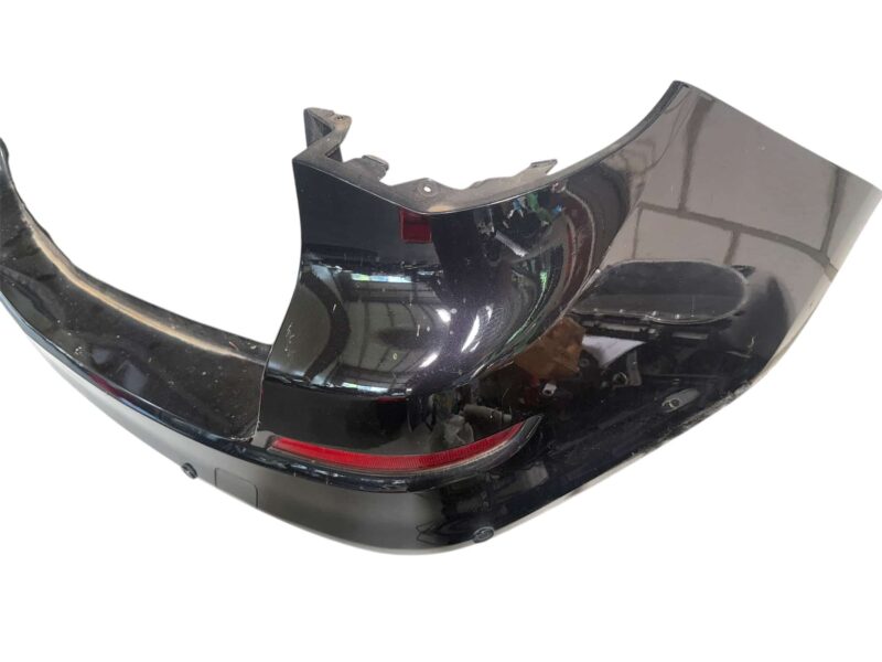 Original gebraucht Stoßstange hinten ink. Halterung mit Nachger. PDC-Sensoren OPEL ASTRA-J 2011. Oe-Teilenummer: 13266649, 13266649