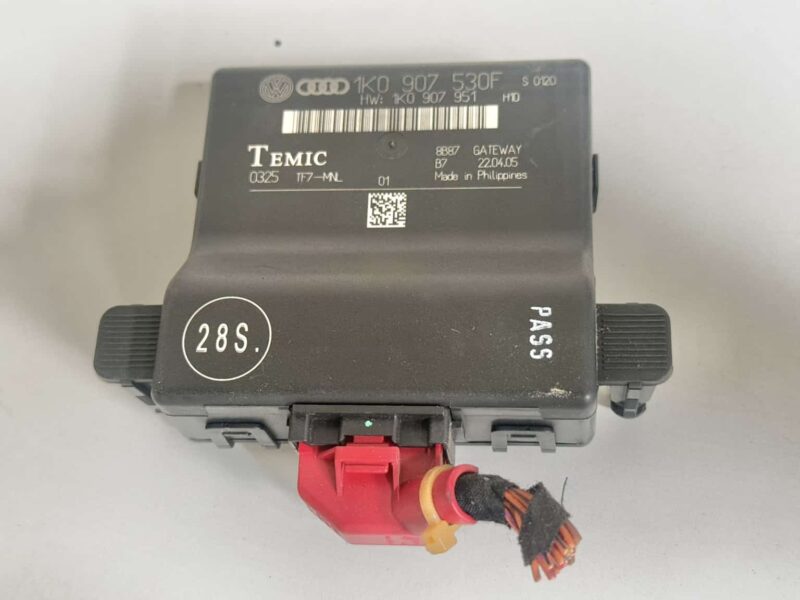 Original gebraucht CAN-BUS Gateway Steuergerät VW Passat 3C Kombi 2008. Oe-Teilenummer: 1K0907530F, 1K0907951, 1K0907530