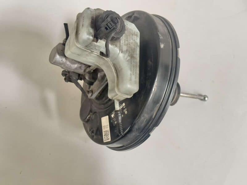 Original gebraucht Hauptbremszylinder Bremskraftverstärker VW Passat 3C Kombi 2008. Oe-Teilenummer: 3C1614105AH, 03787440014